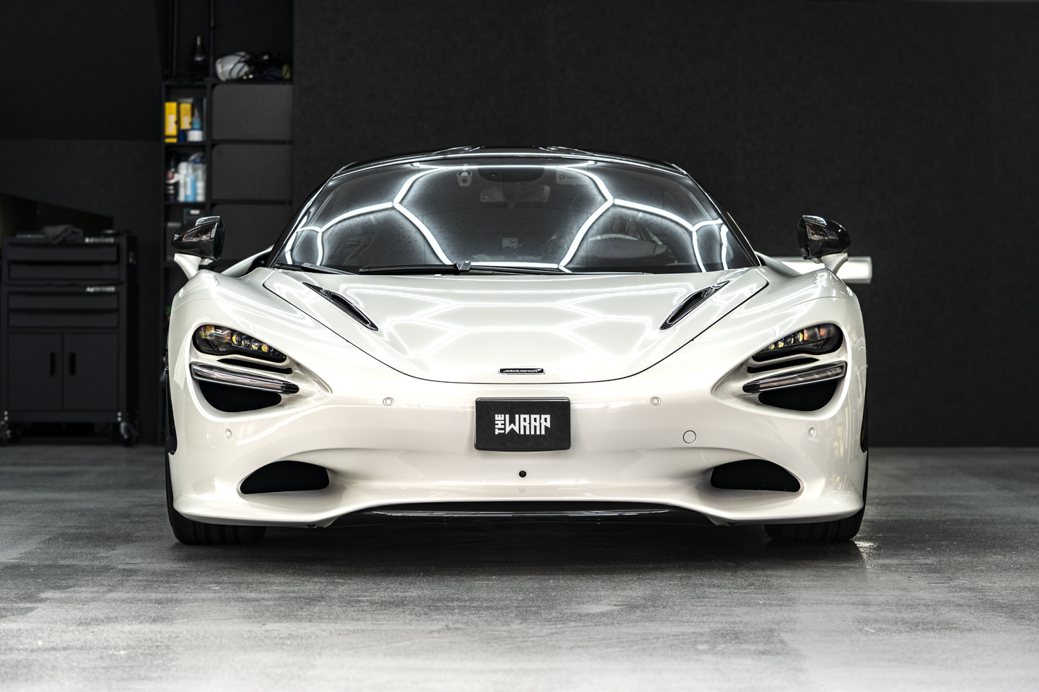 マクラーレン750Sを飛び石から解放する。ストレスフリーに「使い倒す」ためのフルプロテクションフィルムという賢い投資