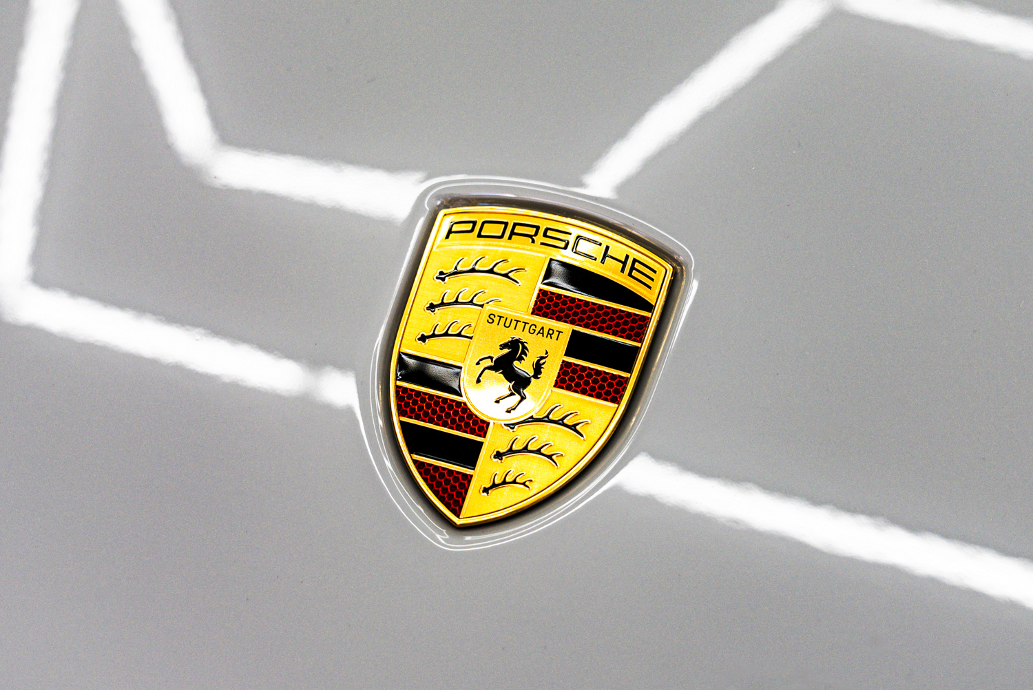 ポルシェ911 Targa 4 GTS PTSスポーツクラシックグレー 側面