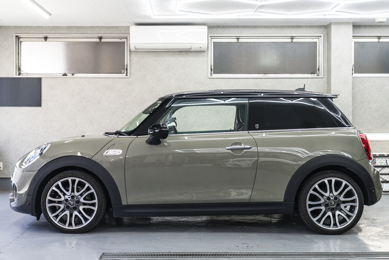 Mini Cooper S カラーPPF施工前